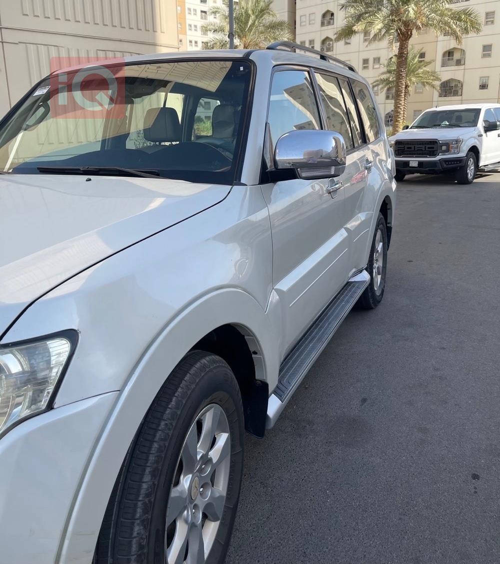 ميتسوبيشي باجيرو